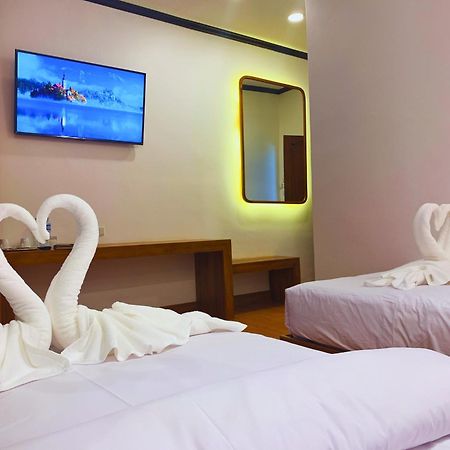 Oudomsin Vangvieng Hotel Vang Vieng Ngoại thất bức ảnh