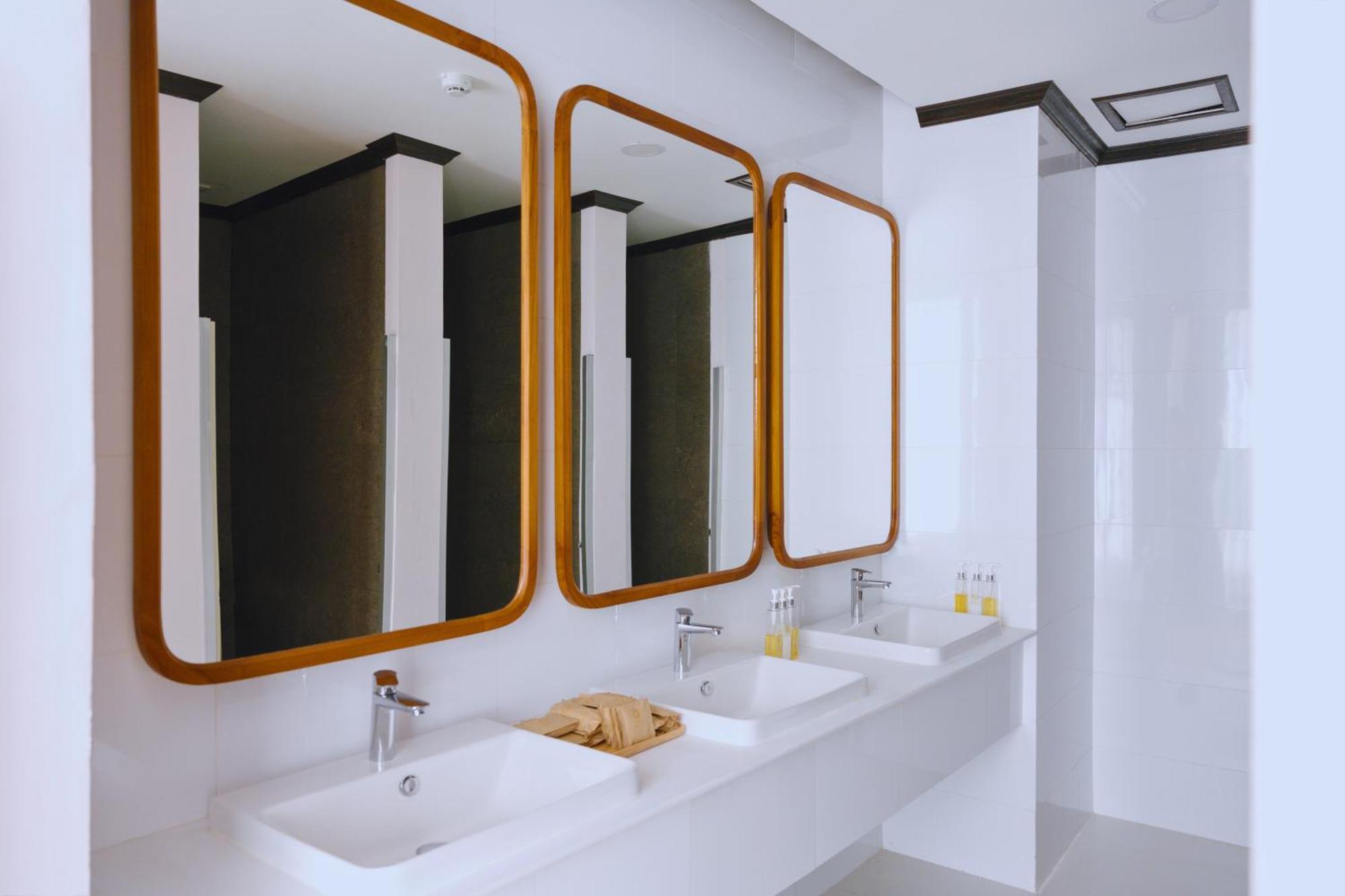 Oudomsin Vangvieng Hotel Vang Vieng Ngoại thất bức ảnh