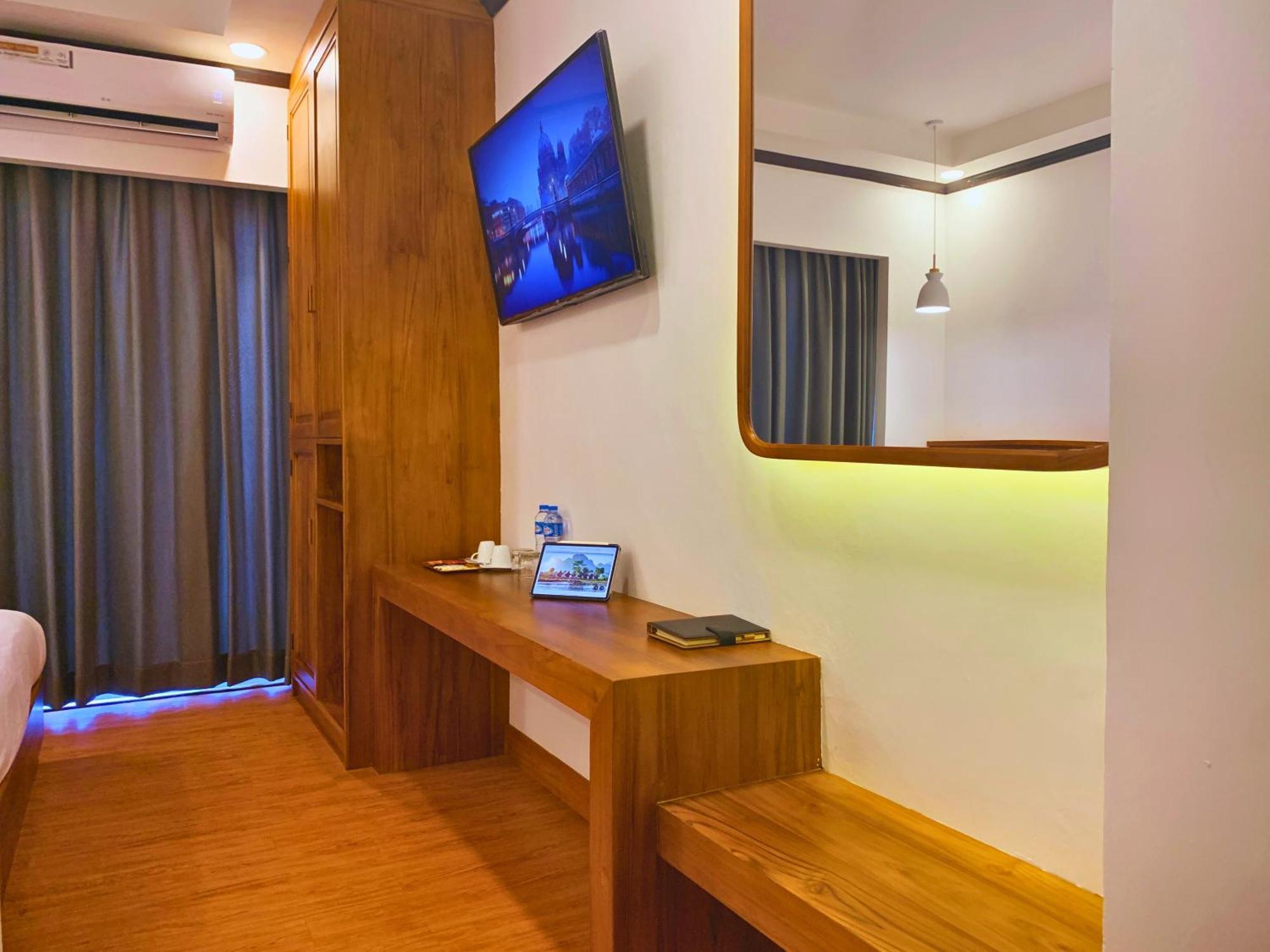 Oudomsin Vangvieng Hotel Vang Vieng Ngoại thất bức ảnh