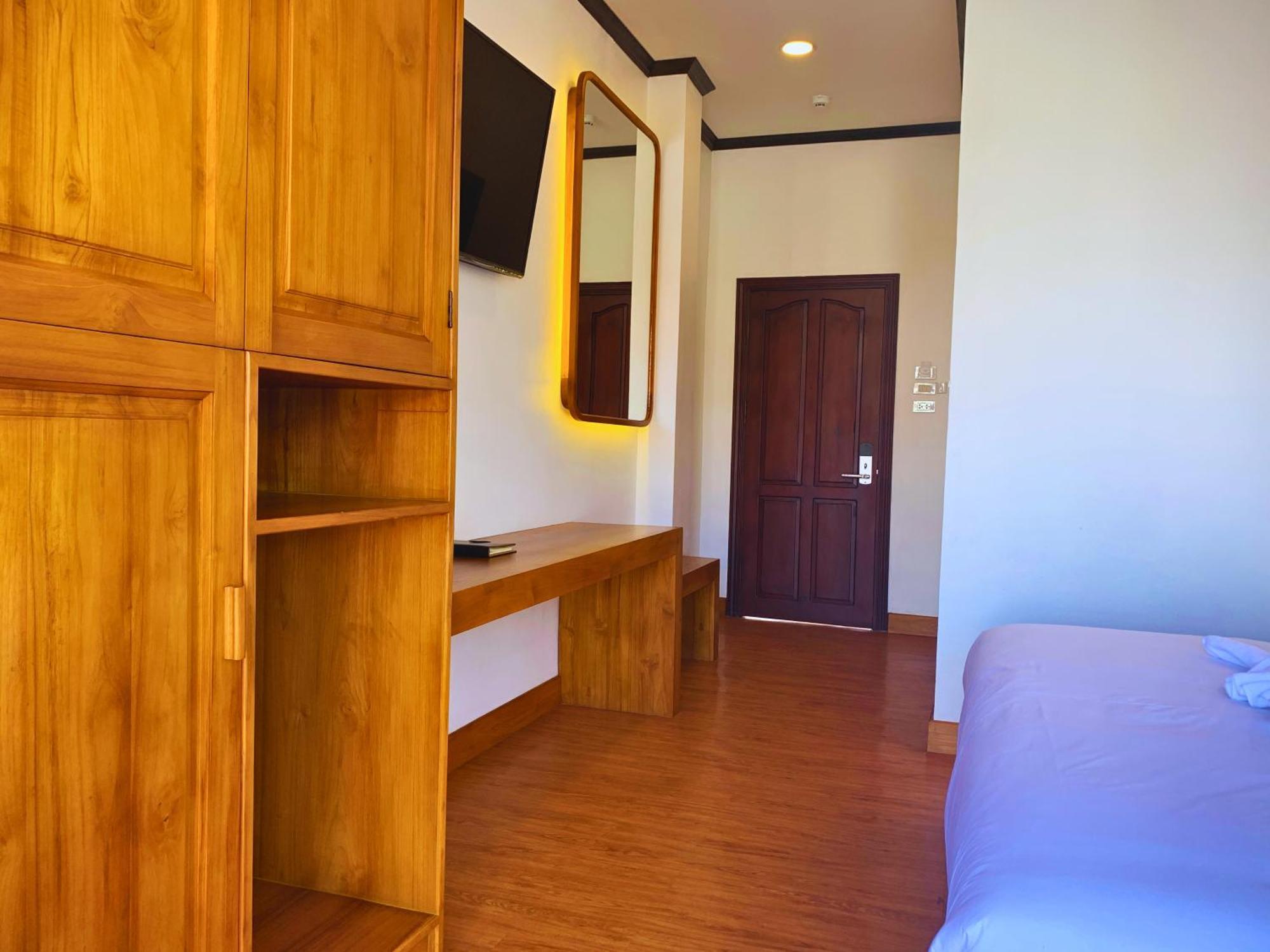 Oudomsin Vangvieng Hotel Vang Vieng Ngoại thất bức ảnh