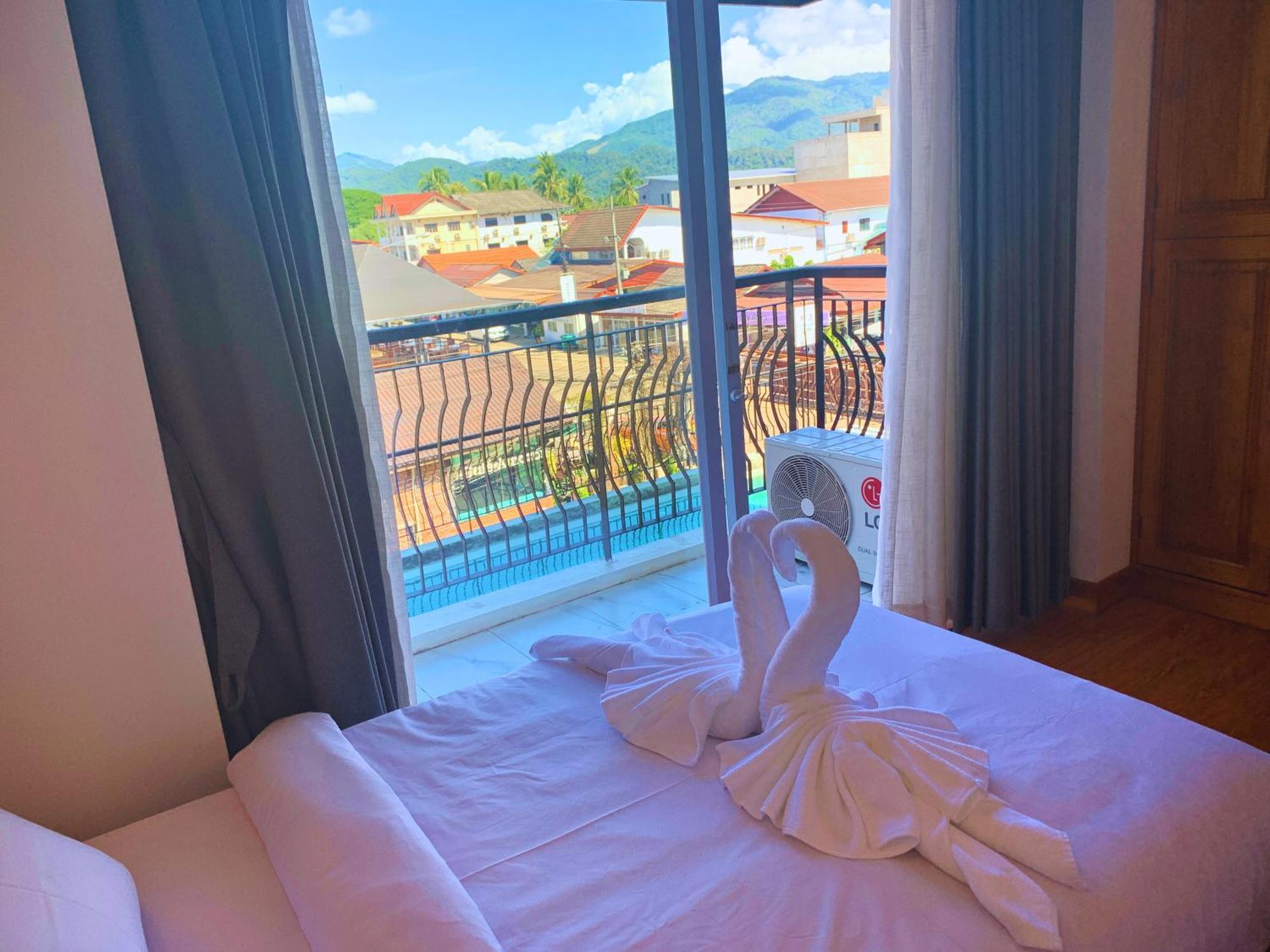 Oudomsin Vangvieng Hotel Vang Vieng Ngoại thất bức ảnh