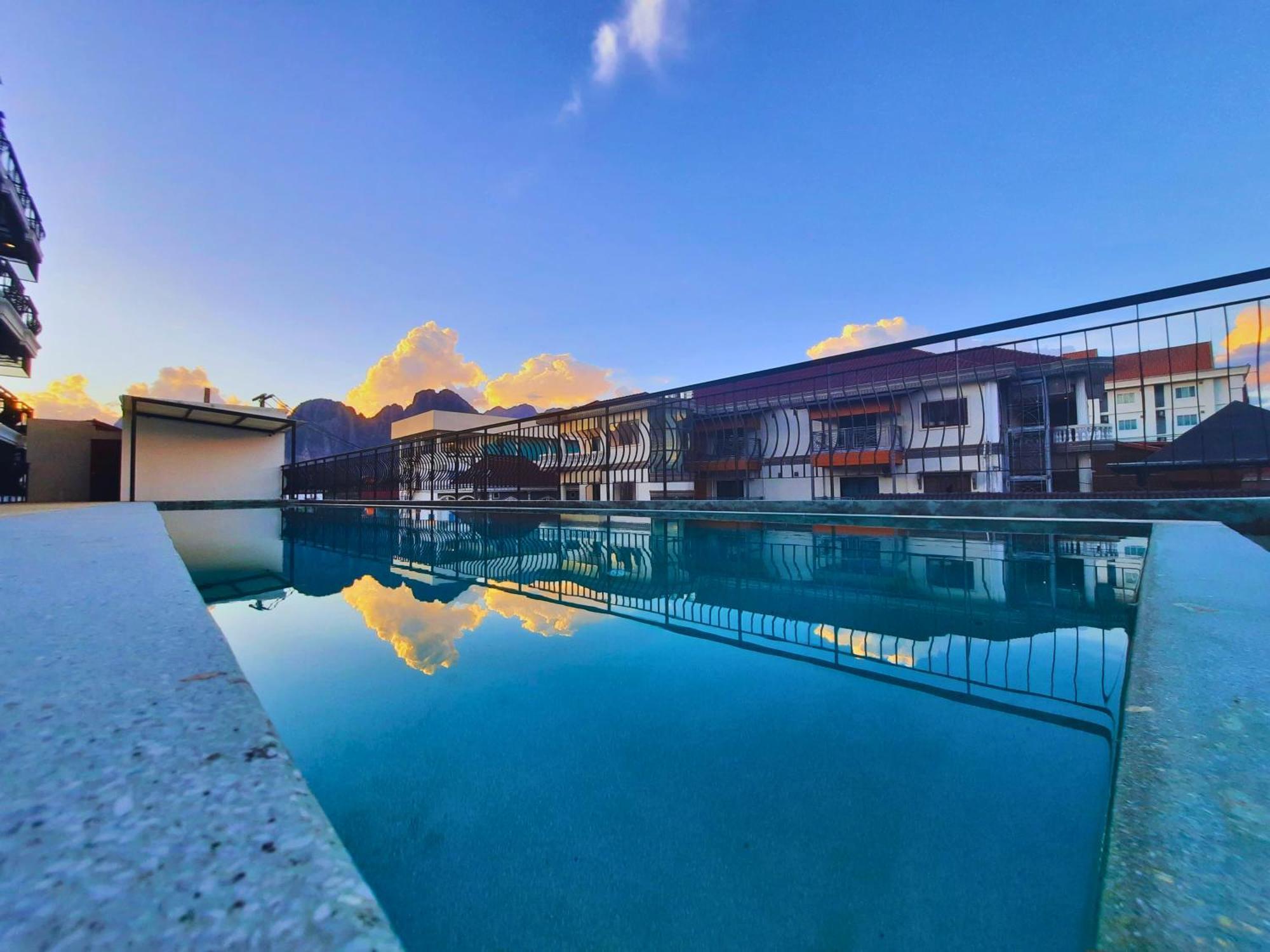 Oudomsin Vangvieng Hotel Vang Vieng Ngoại thất bức ảnh