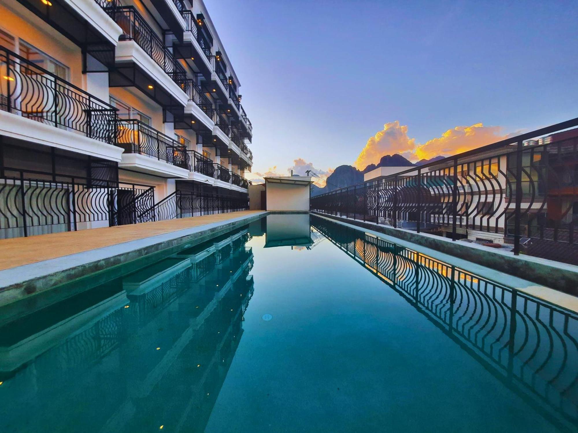 Oudomsin Vangvieng Hotel Vang Vieng Ngoại thất bức ảnh